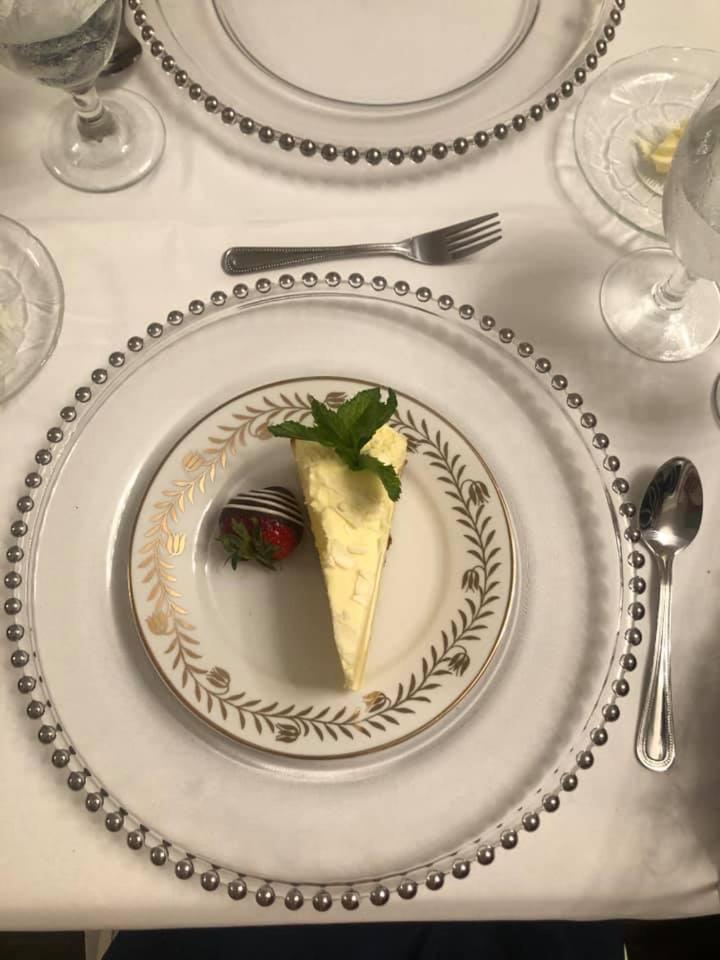 Belle Louise Historic Bed & Breakfast Падука Екстериор снимка